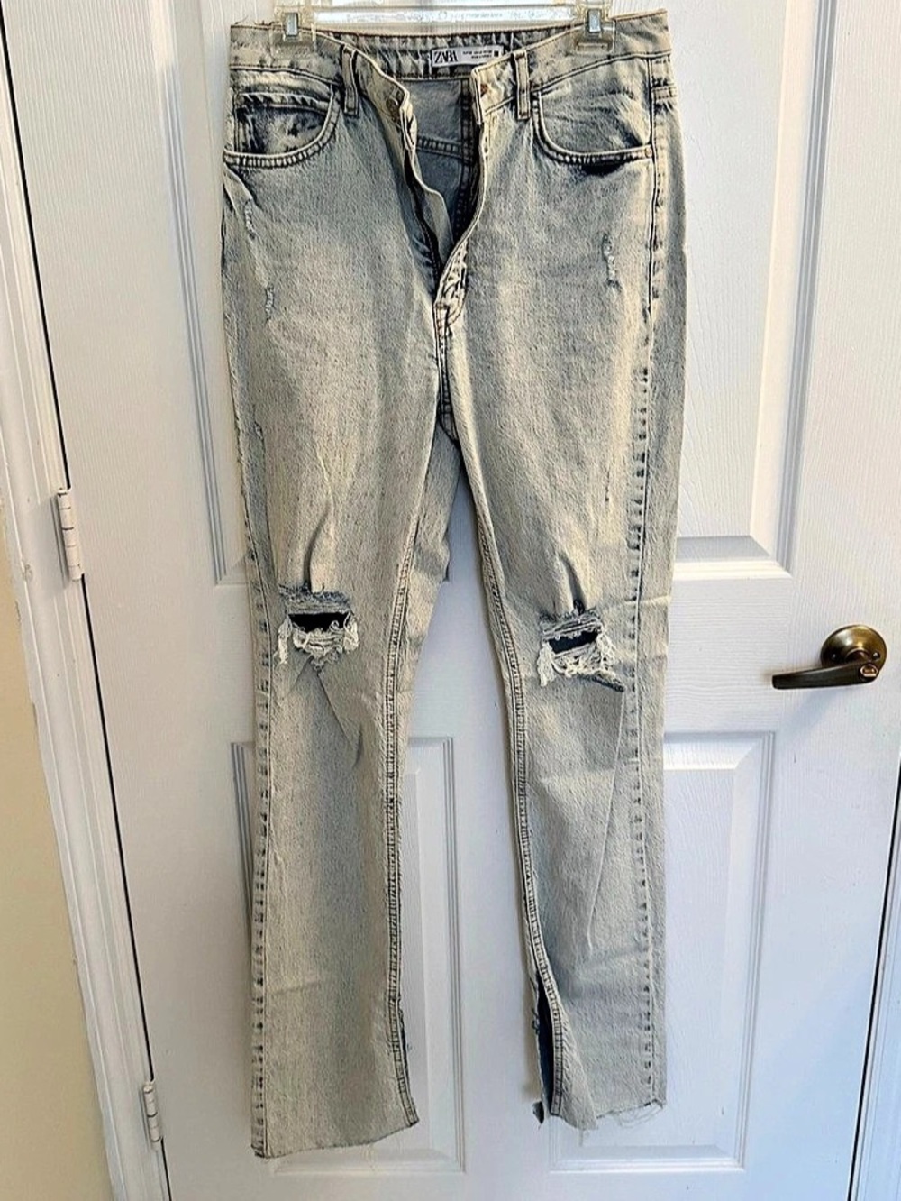 Zara Distressed Skinny Jeans in Blue US 6